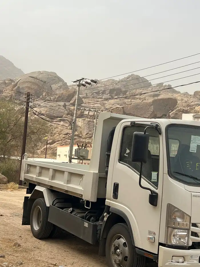 للايجار قلاب خمس طن 1