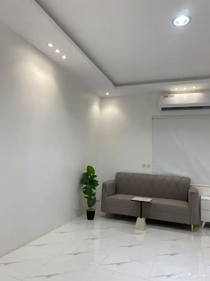 غرف فاخرة بالنعيرية مفروشش 1
