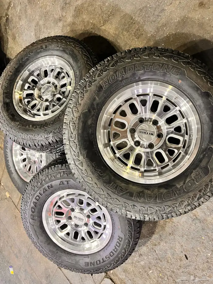 جنوط نيكل فرد f150 مع كفرات ردستون مقاس 285 70 17 12
