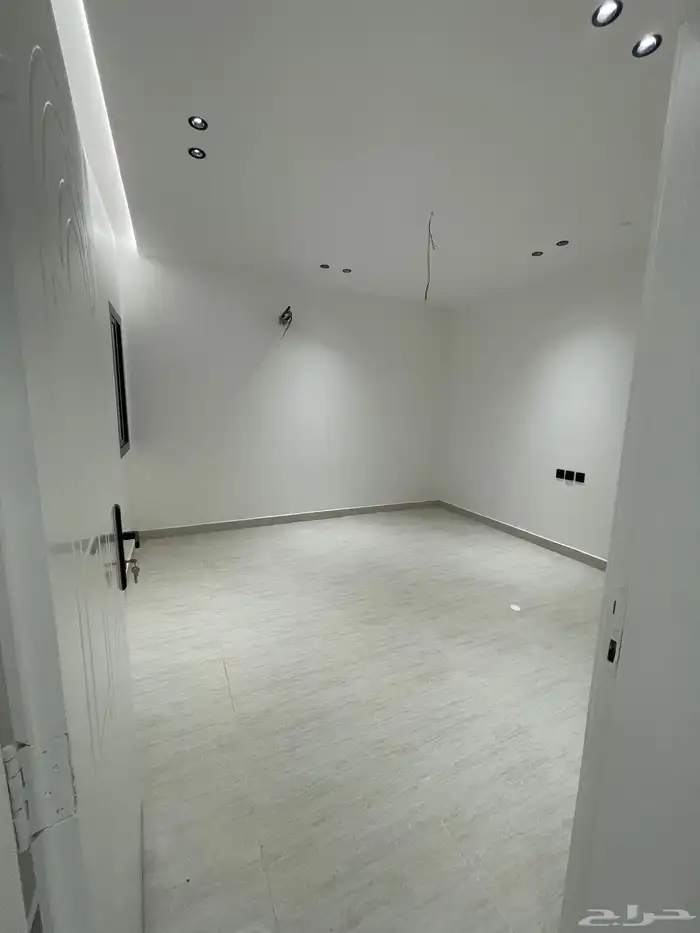 شقة جديده 5غرف3دورات مياه غرفةغسيل صاله 13