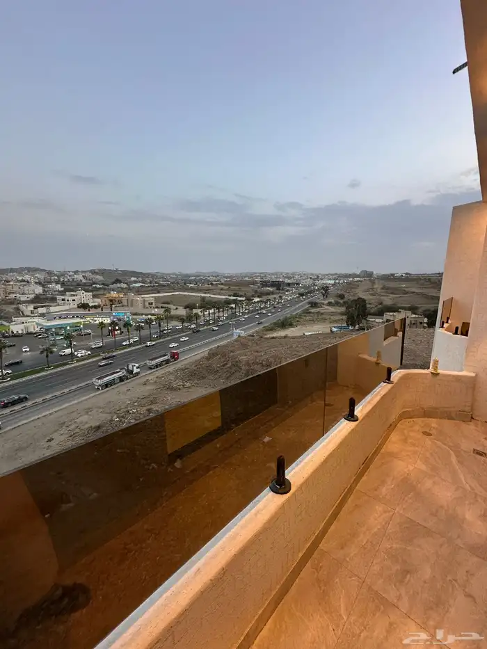 للبيع شقق فخمة ببلكونات مطلة بجوار المطار اسعار من500 الف 0
