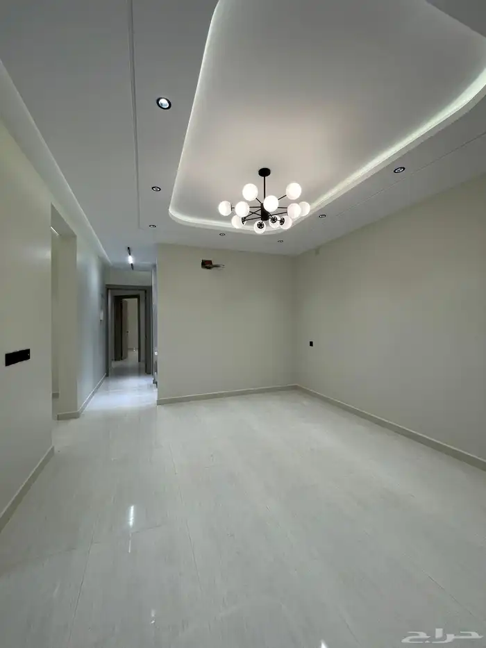 للبيع شقق ارضيه ورواف علويه احد رفيده حى النزهه 12