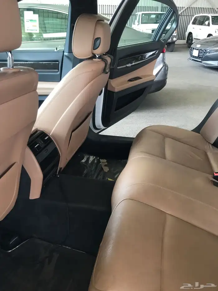 BMW 730li بي ام دبليو موديل 2015 25