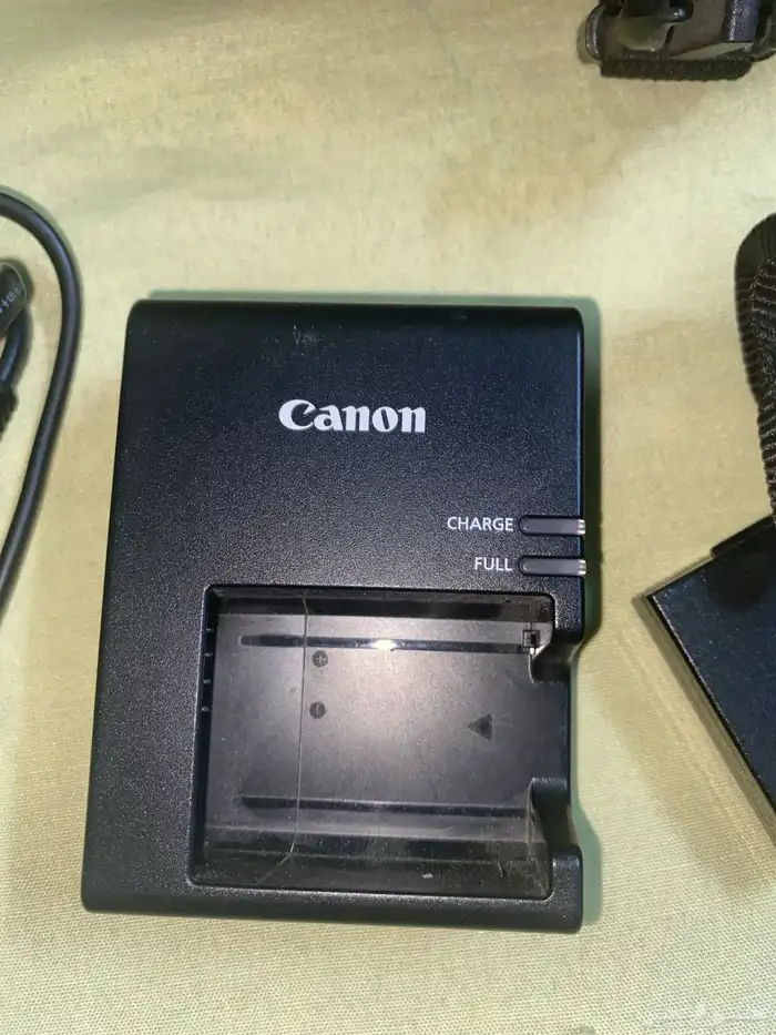 Camera Canon EOS 1100 D 6