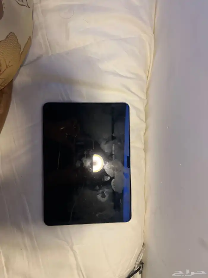 ايباد اير 11 مساحه الجهاز 256 جيجا مساحه البطاريه 98 0