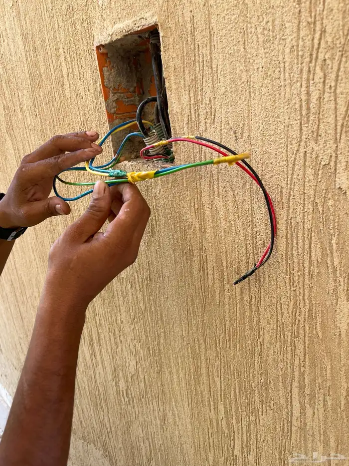 خدمات صيانة السباكة والكهرباء وصيانة التكييف 2