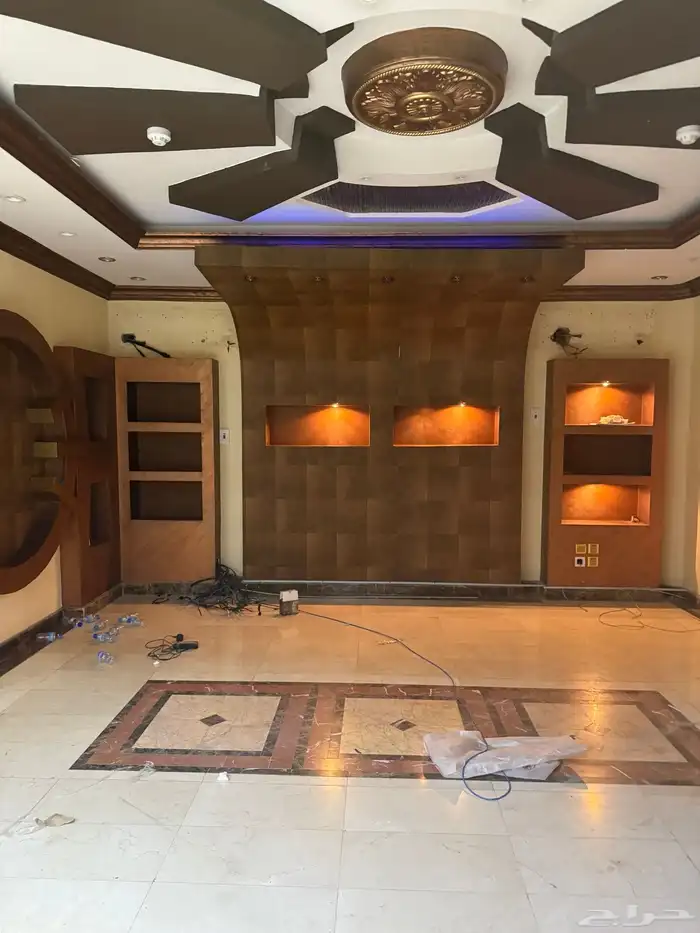 عمارة للإيجار بالكامل على الدائري 10