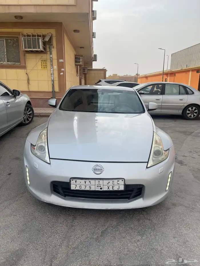 نيسان 370 Z 0