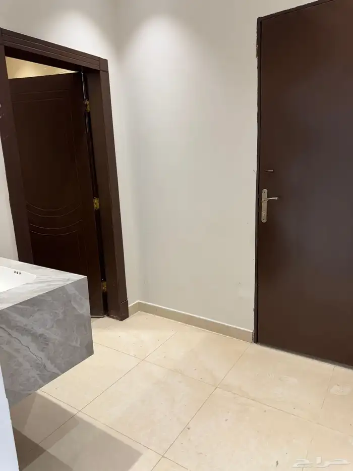 دور للإيجار بحي عرقه 3