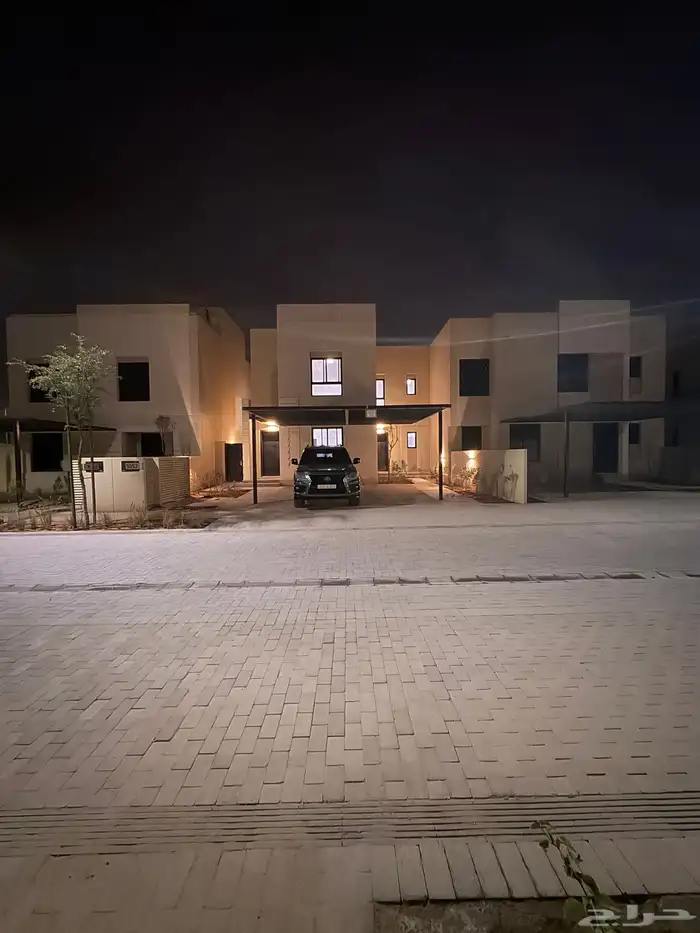 فيلا جديدة سدرة - 300 م  للإيجار 0
