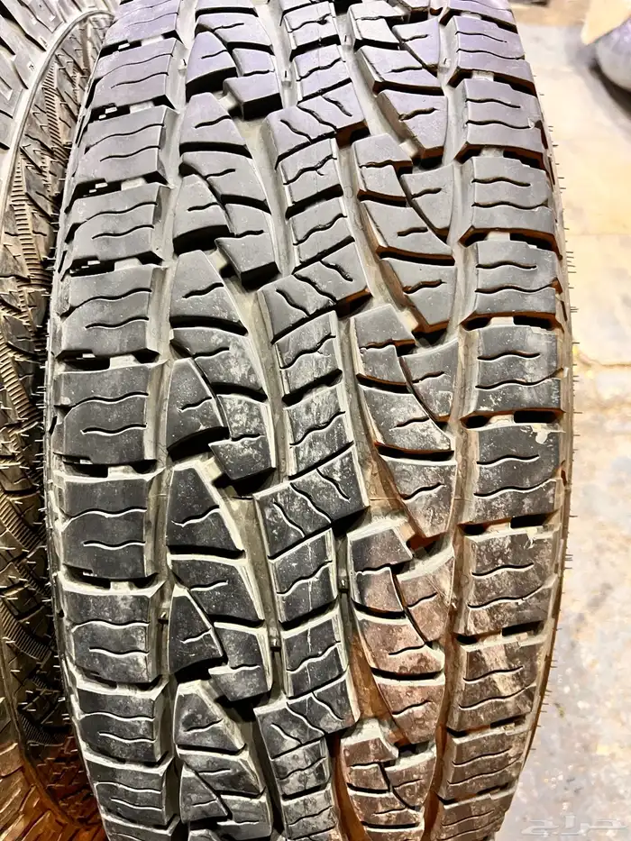 جنوط نيكل فرد f150 مع كفرات ردستون مقاس 285 70 17 8