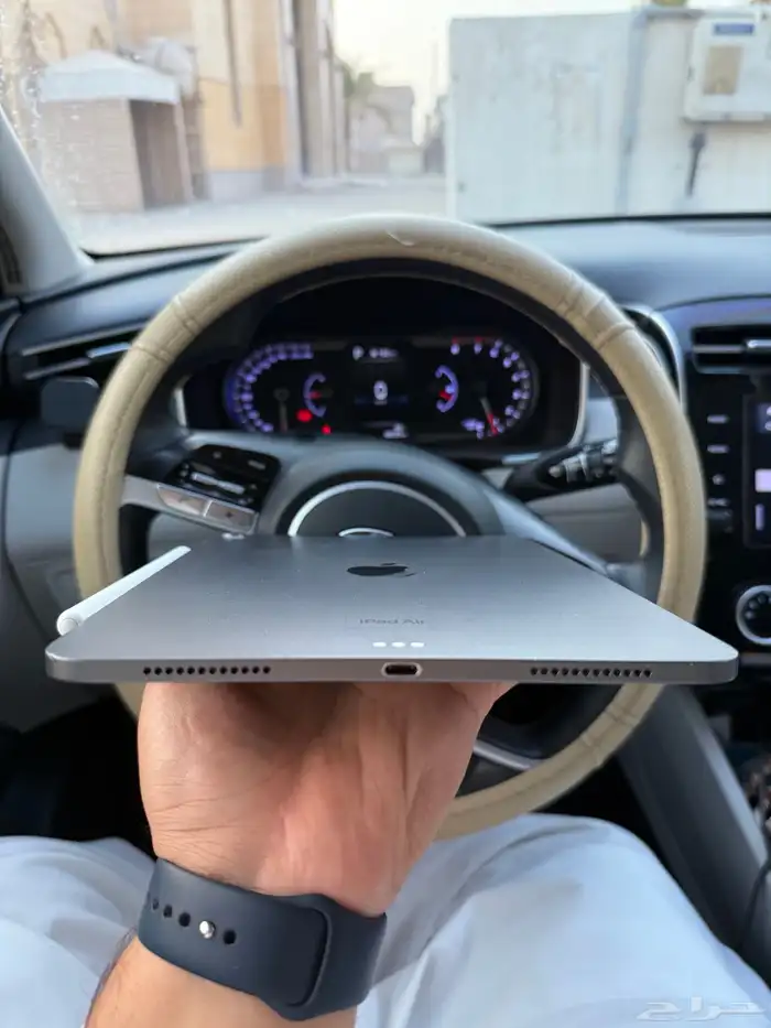 ايباد اير الجيل الخامس M1 1