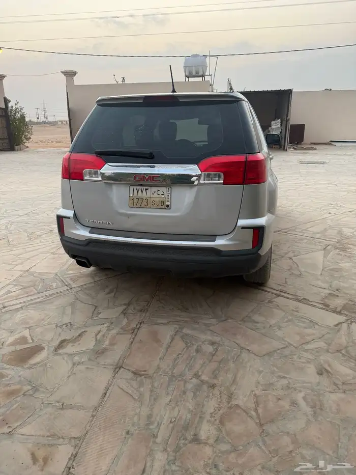 جمس سيدان 4