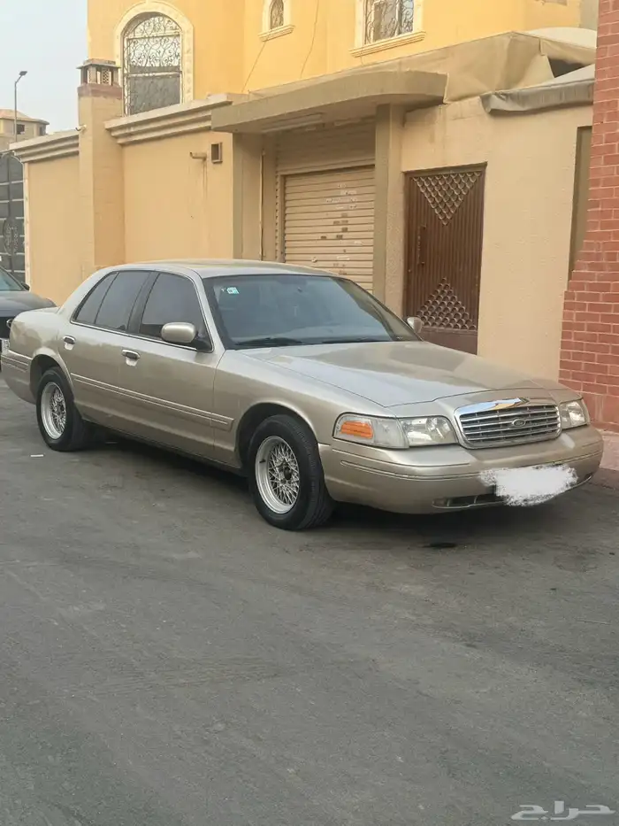 فورد فكتوريا موديل 2000 مرشوش كامل 12