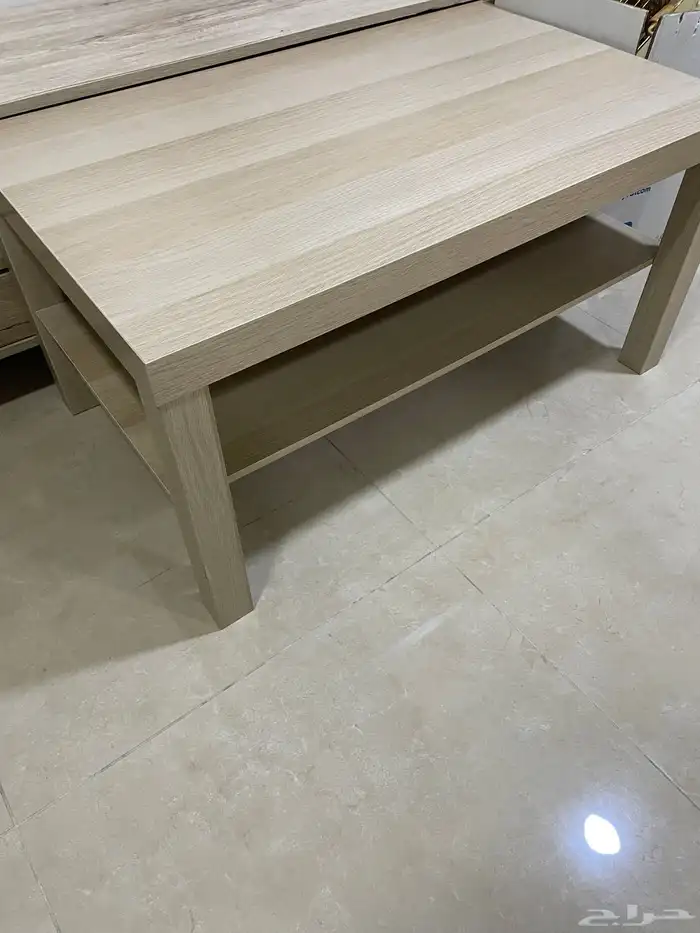 مدخل وطاولات 1