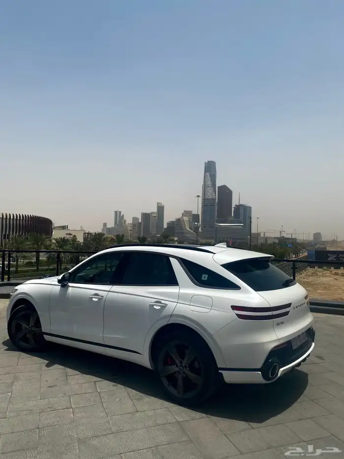 جينيسيس GV70 رويال 10