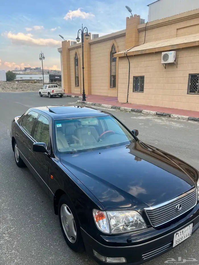 ( مباع ) لكزس LS 400 بودي وكالة 10