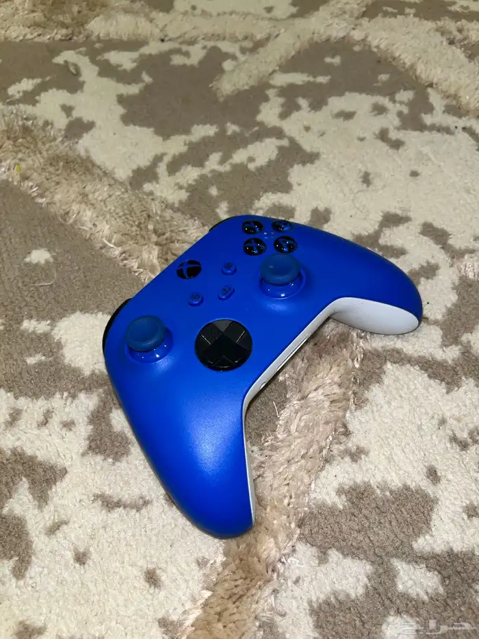 يد Xbox Series X S 1