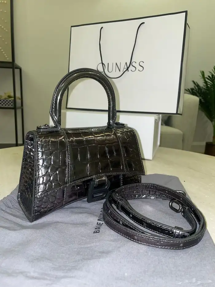 شنطة Balenciaga أصلية.. بالنسياغا 0