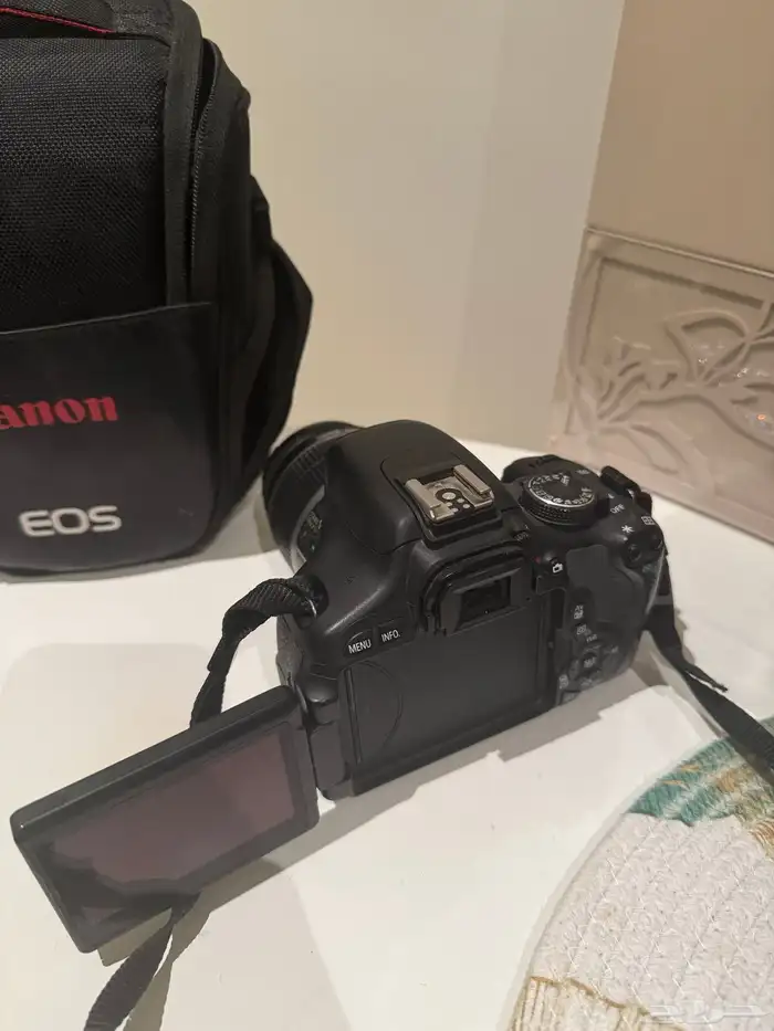 كاميرا كانون D600 Canon للبيع مستعمل 1