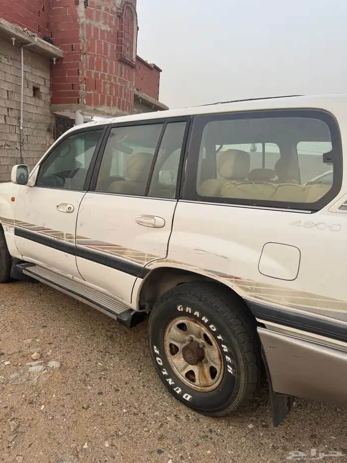 لاندكروزر 2000 1