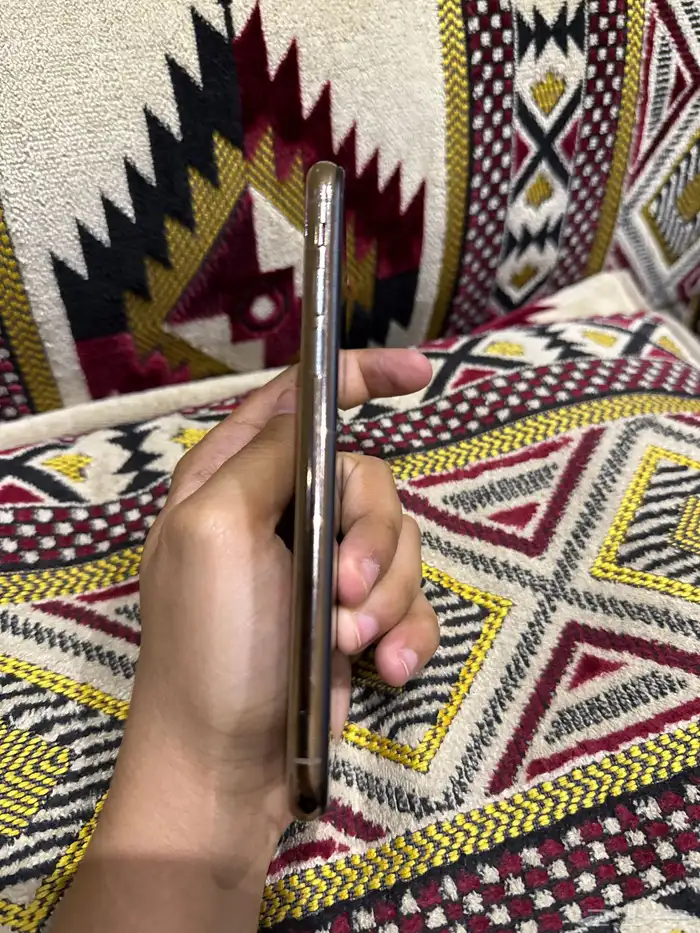 جوال xs نظيف 3