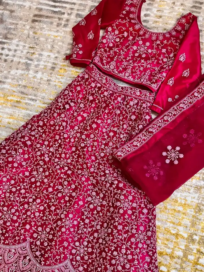 لبس هندي للبيع جديد لم يستخدم المقاس M 3