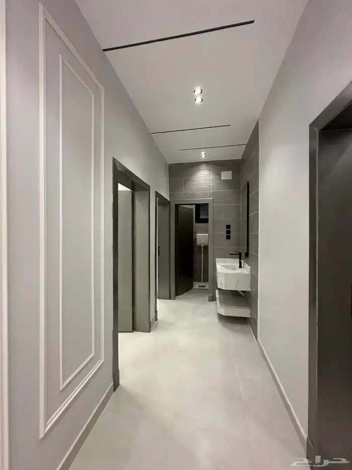 للبيع شقق علويه وسيعه جدا موقع ممتاز حي الموسي خميس مشيط 2