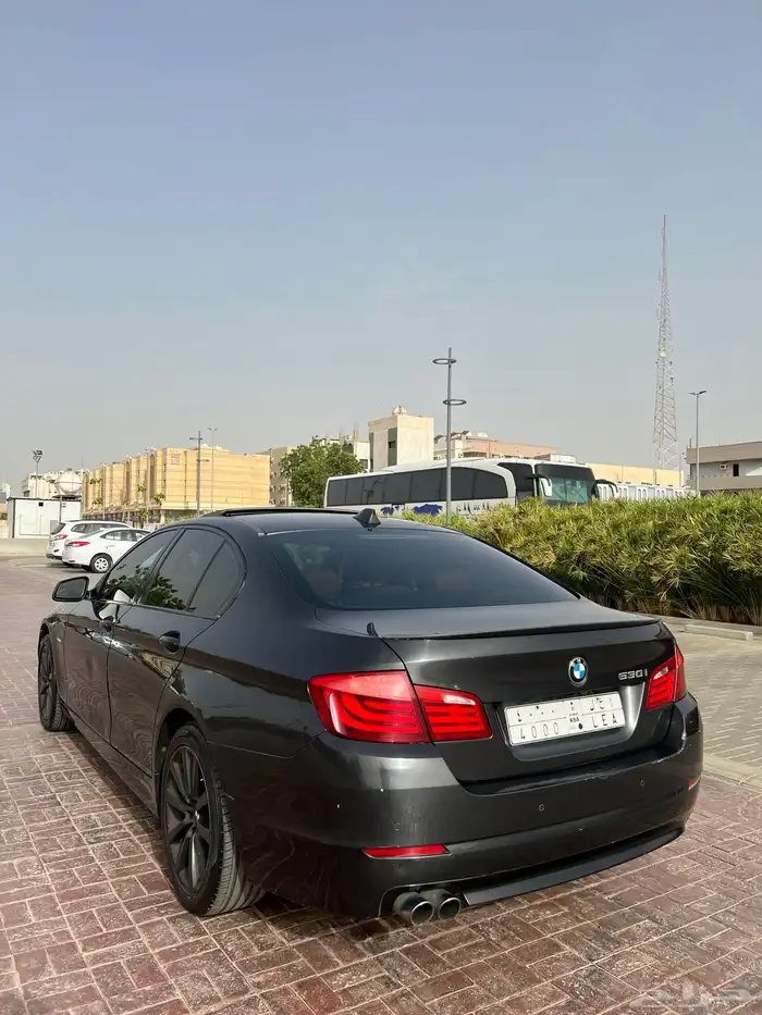 للبيع BMW530 2013 نظيف 2