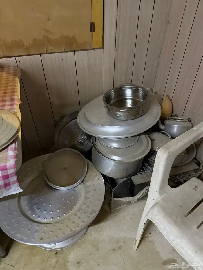 اسطبل خيل و مخيم للبيع بكامل أغراضه 21