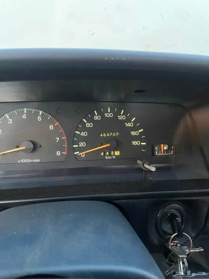للبيع هايلكس المديل 89 مكيف نظيفه 34