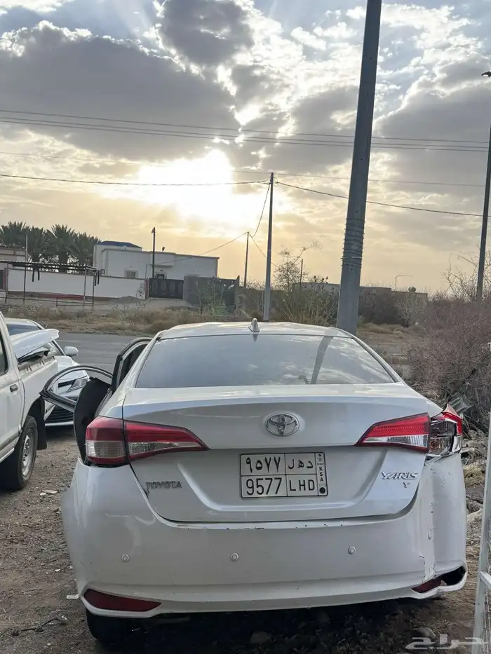 للبيع يارس 21 4