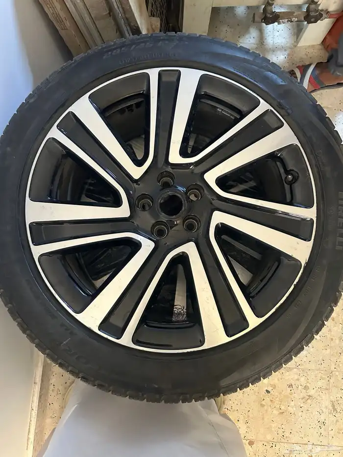 جنوط رنج روفر فئة HSE P400 وكاله 2024 5