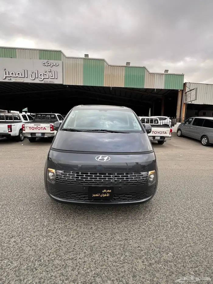 ستاريا 2022 نص فل 2.2 ديزل تيربو 11 راكب بصمه 0