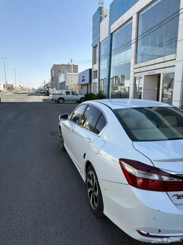 هوندز اكورد 2017 6