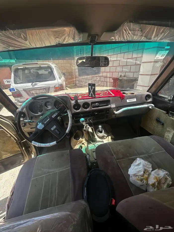 تويوتا لاندكروزر 1983 للبيع 3