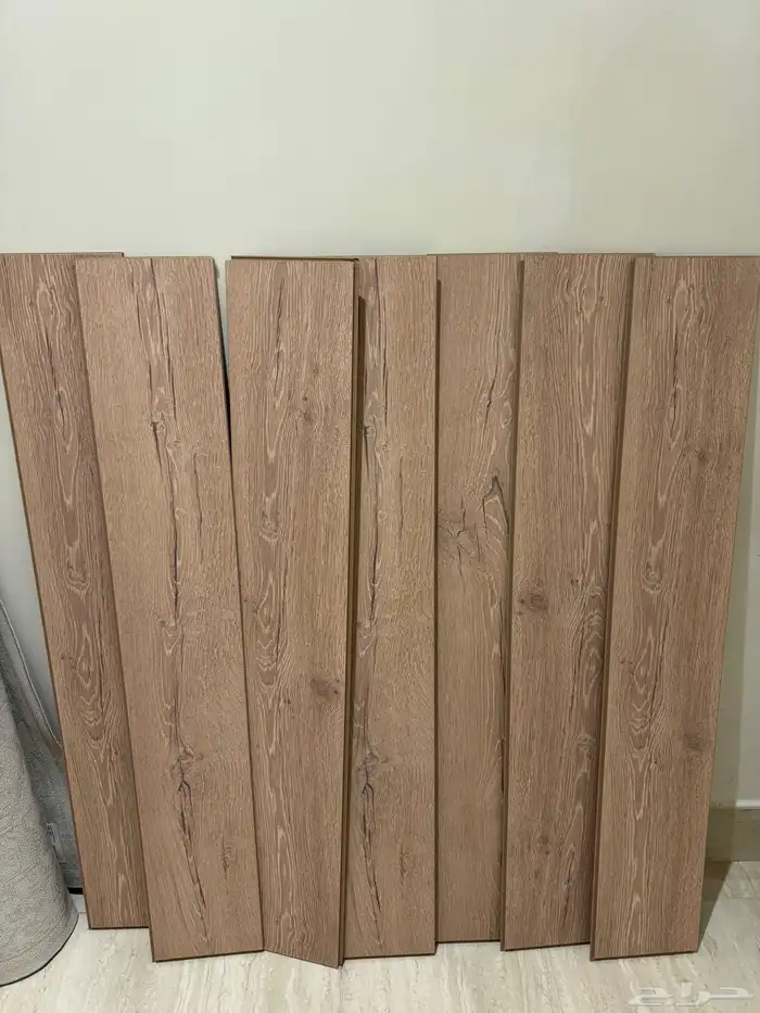 قطع باركيه شرايح جديده عددها 7 سعر الحبه 10 ريال 0