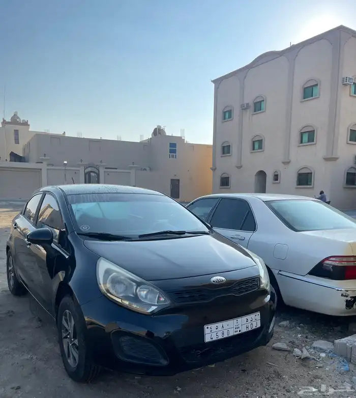 كيا ريو هاتشباك 2014 5
