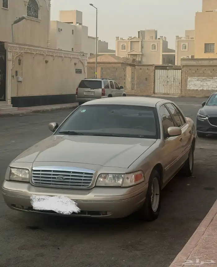 فورد فكتوريا موديل 2000 مرشوش كامل 14