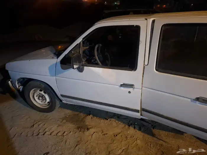 يوجد قطع غيار ونيت ددسن 93 0
