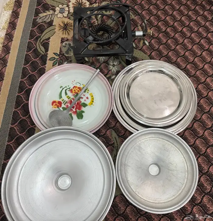 اواني طبخ فرشه طاولة خدمه طاوله بنص 1