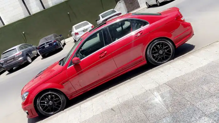 للبيع مرسيدس c200 2009 محول 2013 c63kit 3