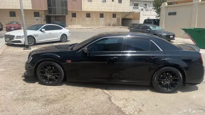 كرايزلر 2012 محول 2023 SRT 5