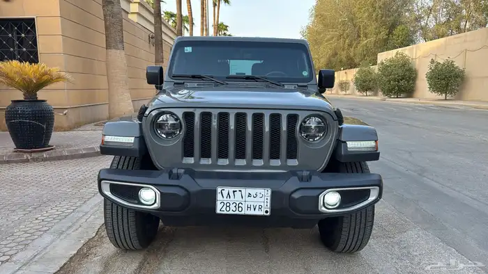 جيب رانجلر صحارى 2022 V6 0