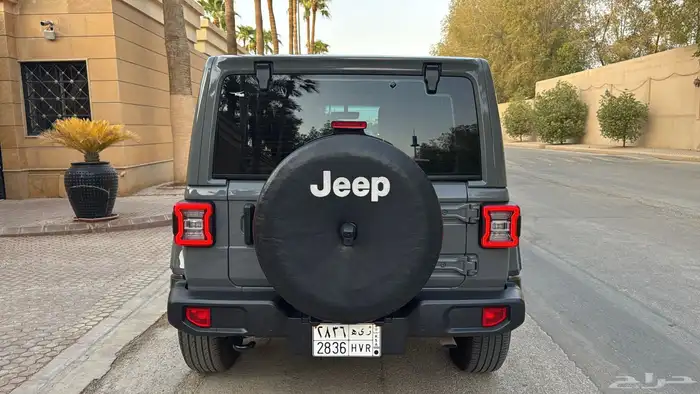 جيب رانجلر صحارى 2022 V6 13