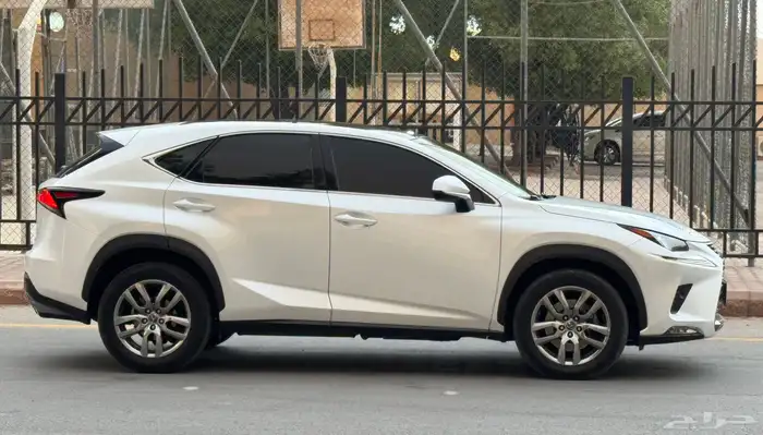 لكزس NX 2020 ممشى 50 الف فقط 5