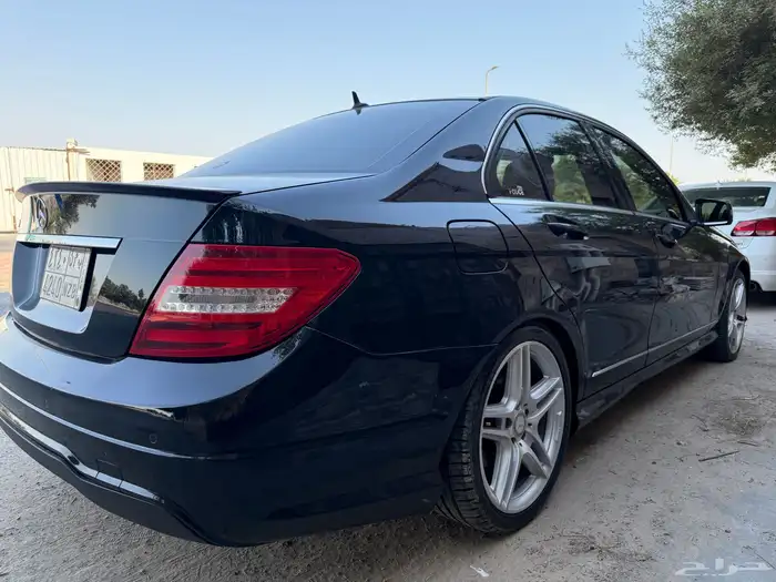 مرسدس C200-2012-kit AMG 4
