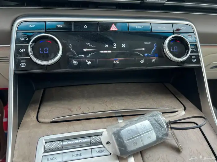 جنسس 2023 رويال GV80 سعودي V6 شبه اصفار 20