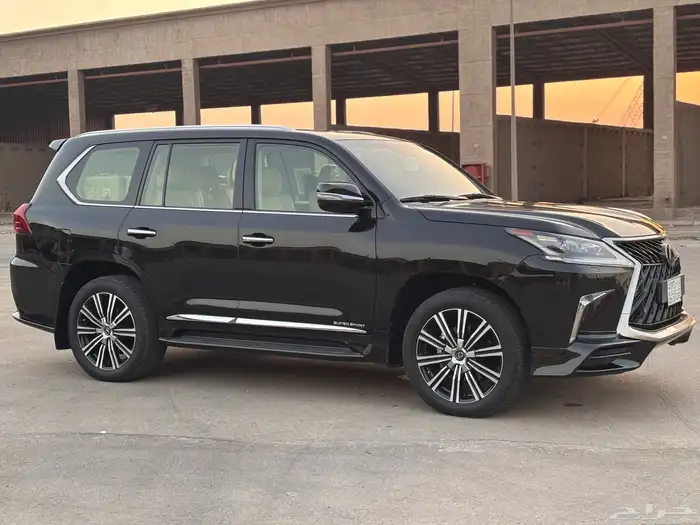 لكزس LX570s اسبورت موديل2020 48