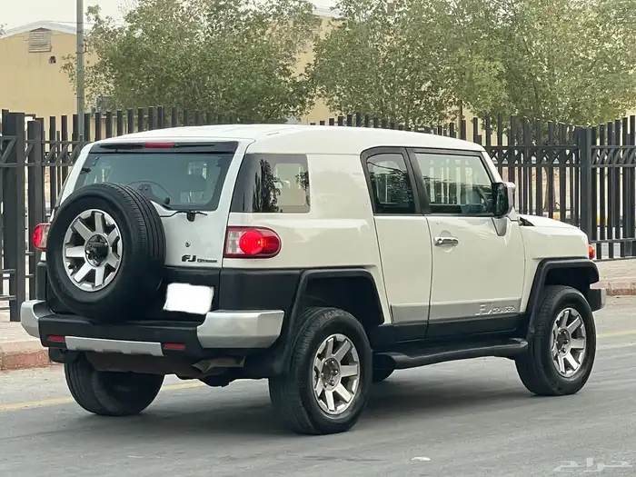 تويوتا اف جي 2 2014 8